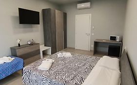Cuneo Bedrooms